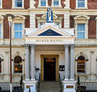 The Queen at Chester Hotel